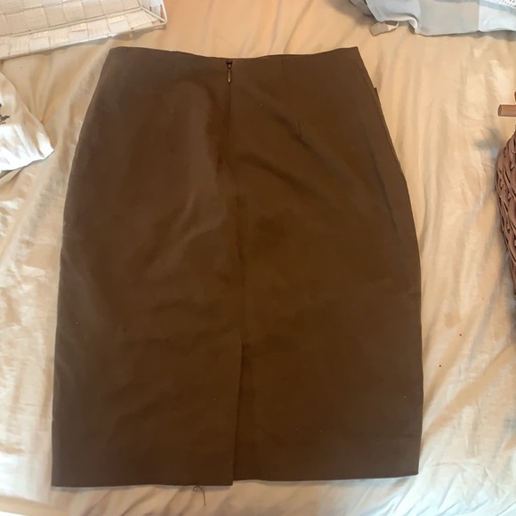 Club Monaco brown pencil skirt - Picture 2 of 2